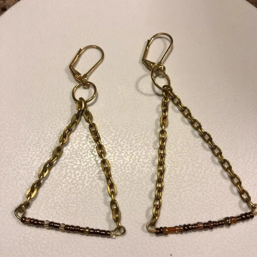 Unique earrings set